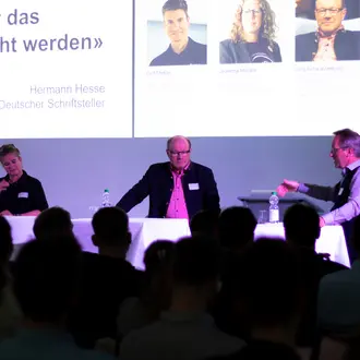 Jürg Schwarzenbach, Peter Stähli und Franziska Hügli im Podium