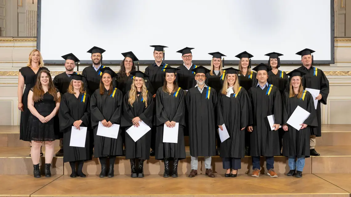Foto Absolvent:innen EMBA-Studium 2023
