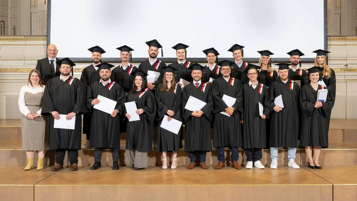 Absolvent:innen Bachelor of Science in Business Administration 2025
