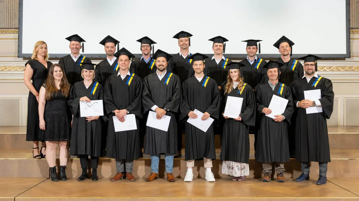 Absolvent:innen EMBA-Studium 2025