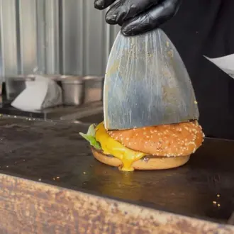 Burger auf Grill